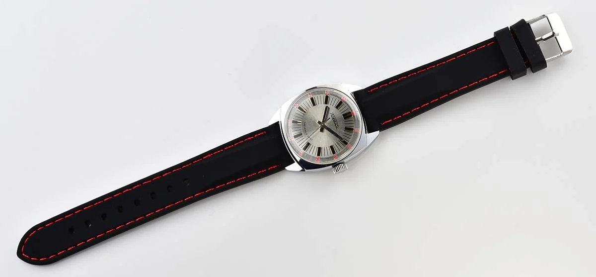 Excellent Soviet Raketa vintage mechanical watch with antimagnetic movement 2610!