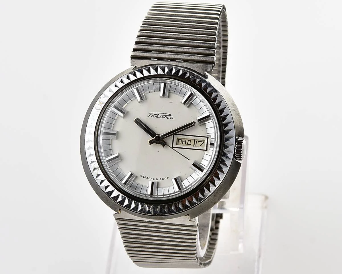 Vintage Soviet Raketa mechanical watch with double calendar