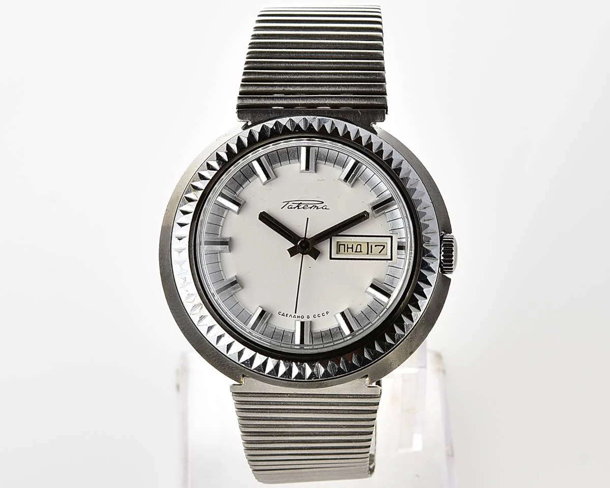 Vintage Soviet Raketa mechanical watch with double calendar
