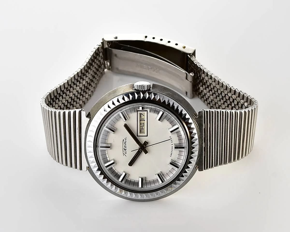 Vintage Soviet Raketa mechanical watch with double calendar