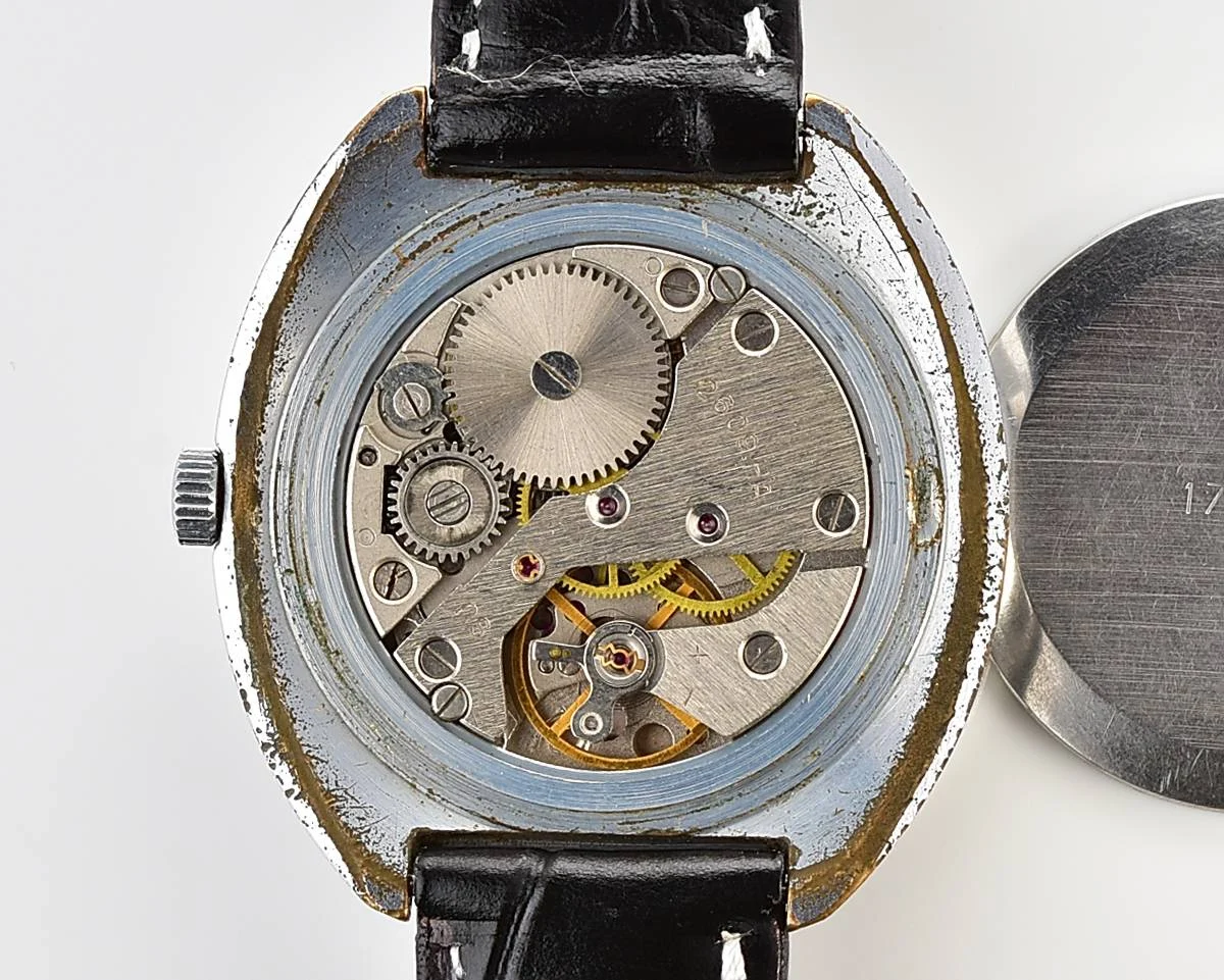 Large vintage Raketa mechanical watch