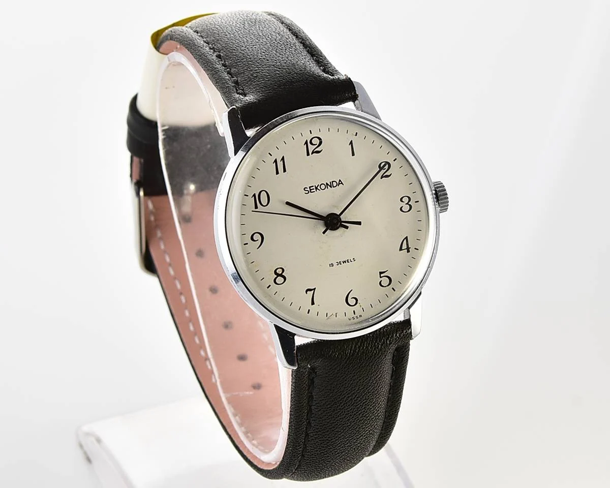 Soviet Sekonda vintage mechanical wrist watch