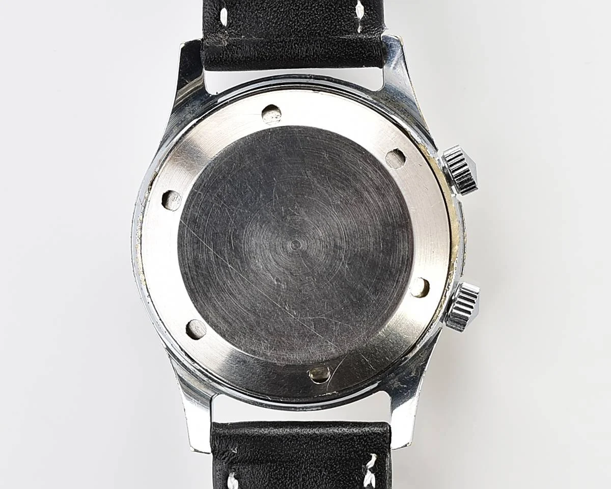 Signal vintage mechanical watch with alarm function