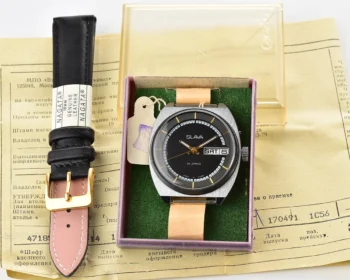 TIME CAPSULE: Vintage Slava Soviet mechanical watch, New Old Stock (NOS)!