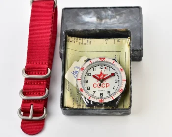 TIME CAPSULE: Large Soviet Slava CCCP watch with quartz movement – New Old Stock (NOS)!