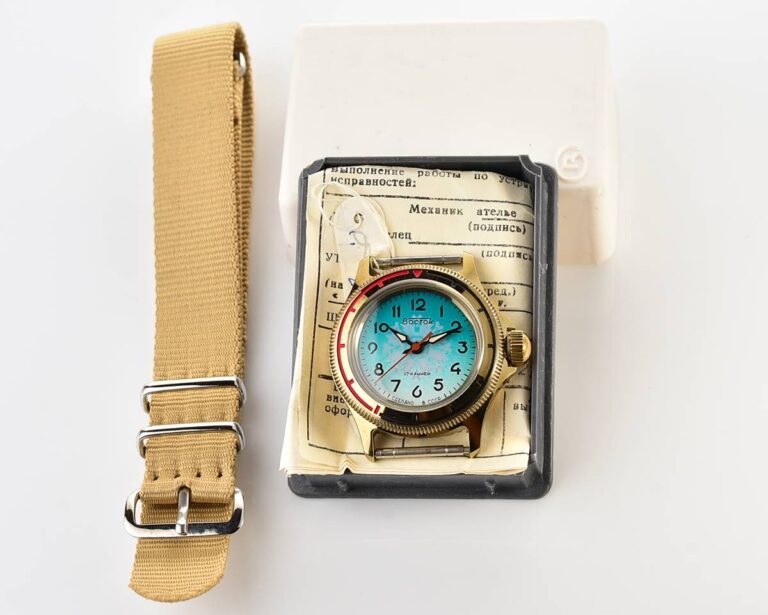 TIME CAPSULE: Vostok Commander’s Junior mechanical watch – New Old Stock(NOS)!
