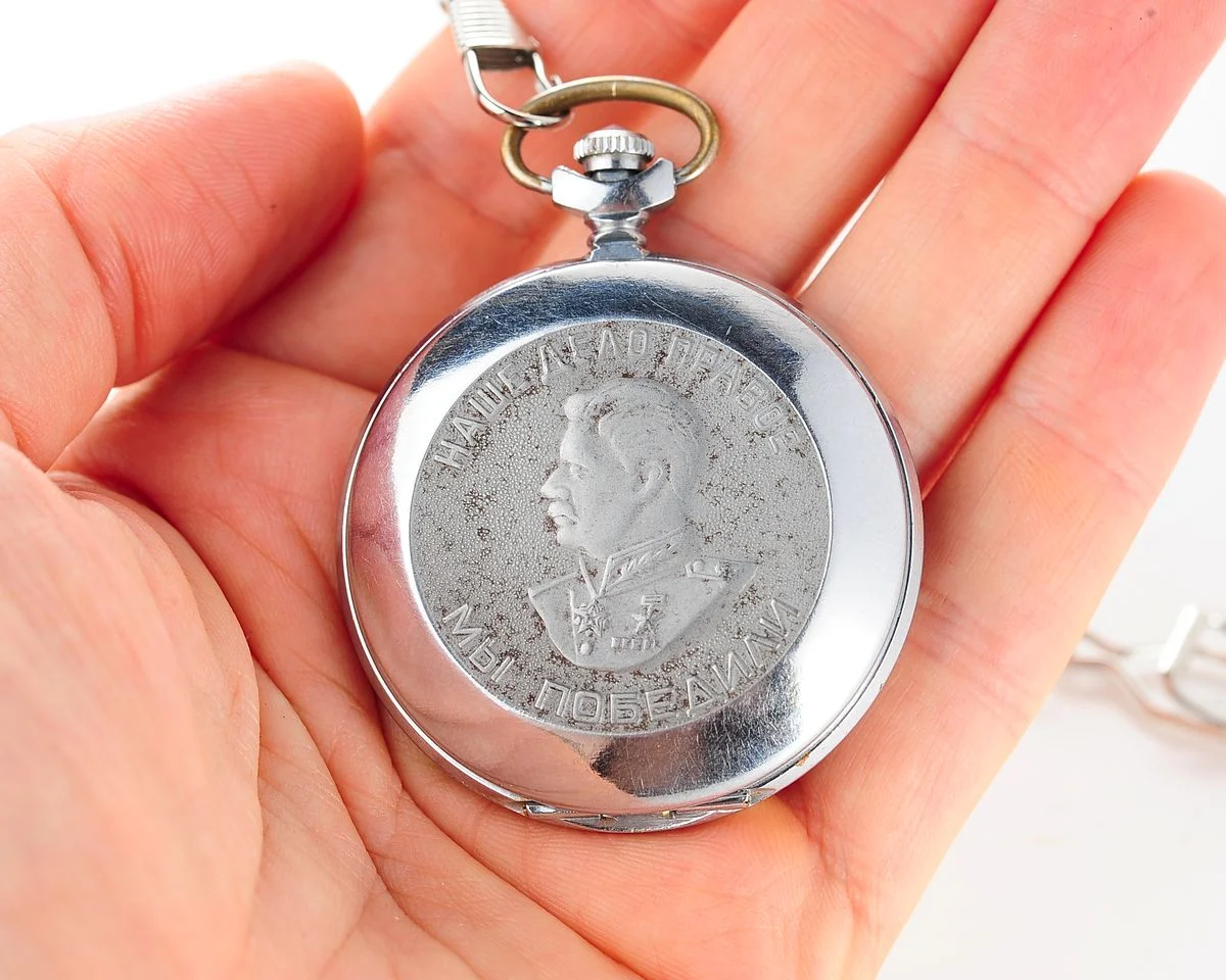Mechanical Molnija pocket watch Stalin - Victory over Germany!