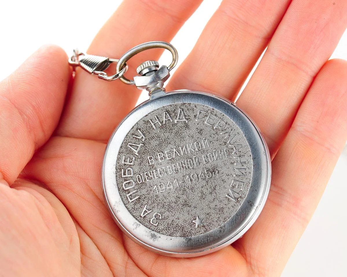 Mechanical Molnija pocket watch Stalin - Victory over Germany!