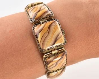 Chaika vintage wristwatch for ladies with stone bracelet