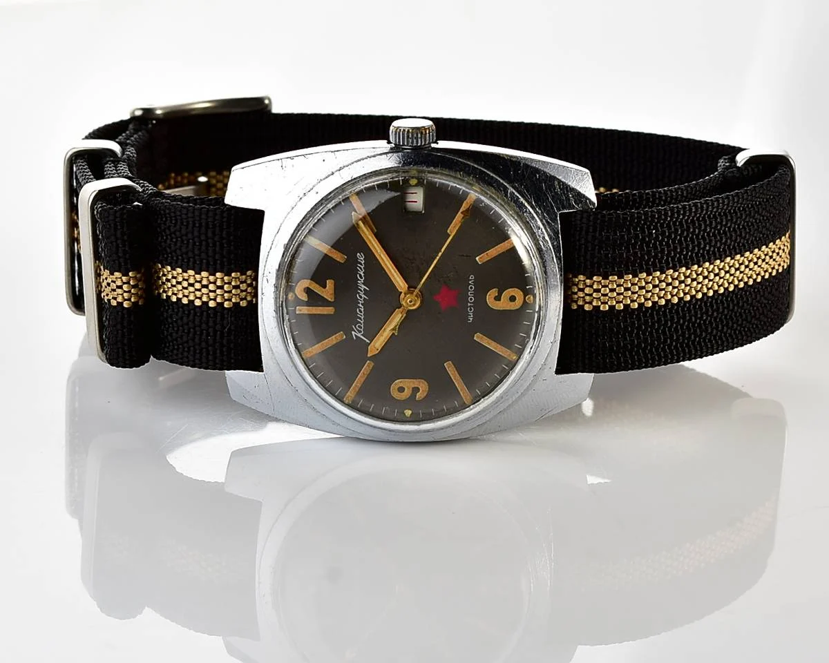 Soviet Vostok Komandirskie mechanical watch - Zakaz MO CCCP!