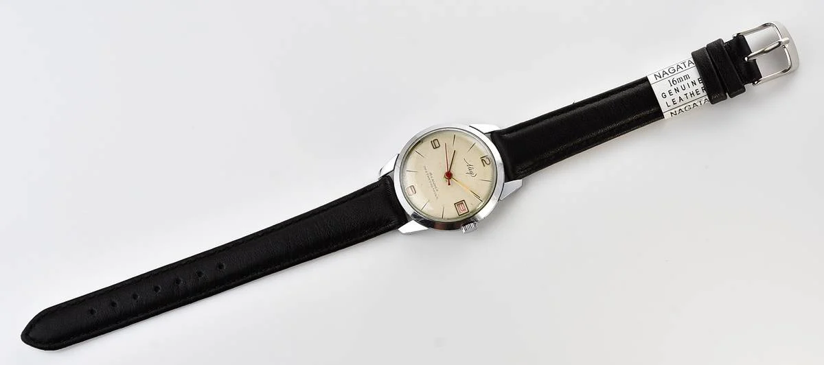 Vintage Soviet Mir mechanical wristwatch