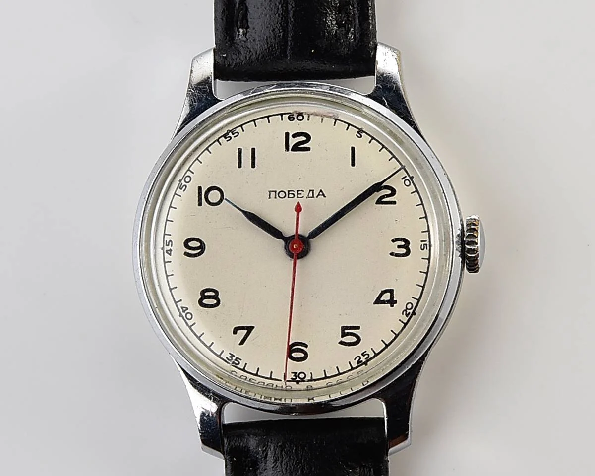 Vintage Soviet Pobeda watch with central seconds hand, 1MChZ from the 1950s