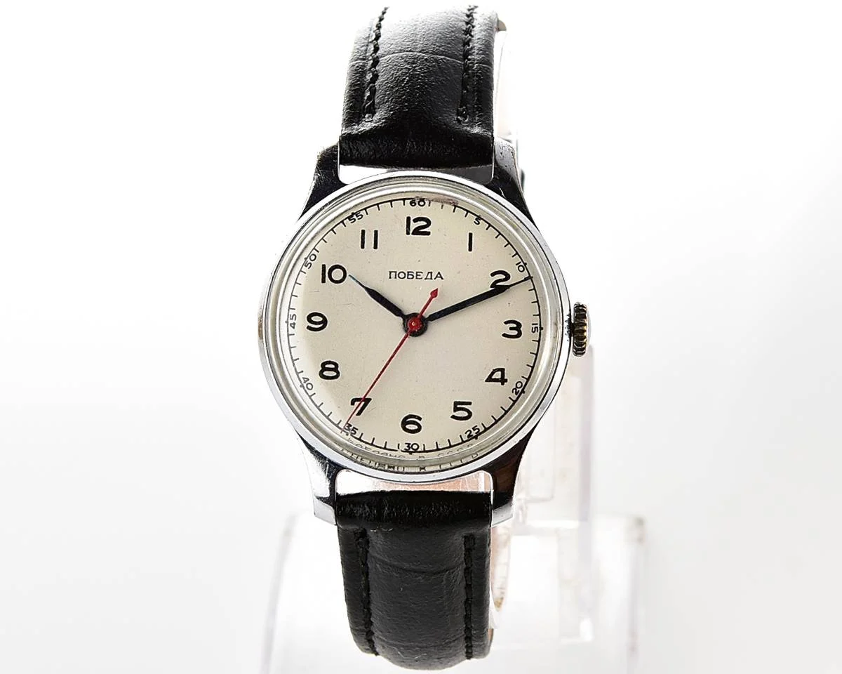 Vintage Soviet Pobeda watch with central seconds hand, 1MChZ from the 1950s