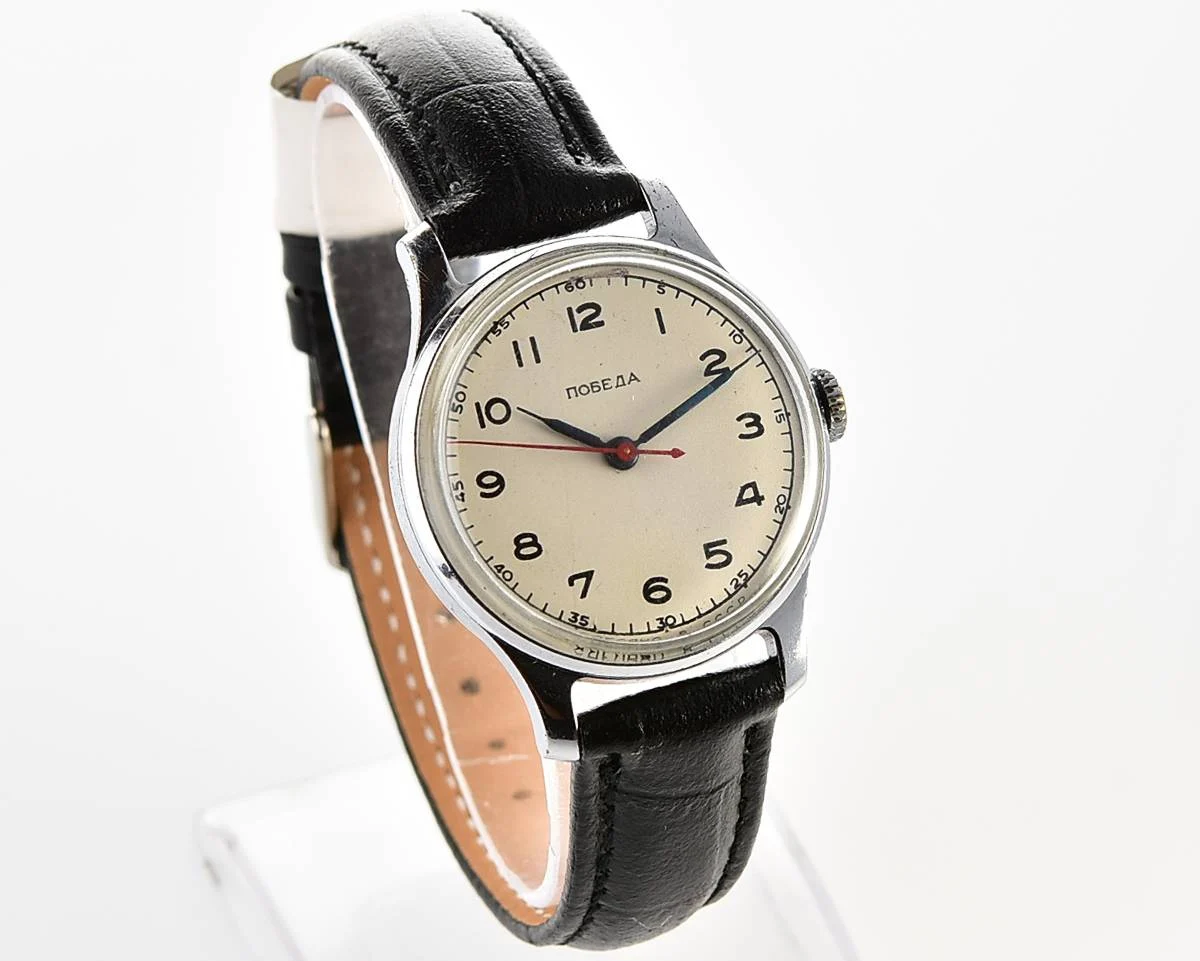 Vintage Soviet Pobeda watch with central seconds hand, 1MChZ from the 1950s