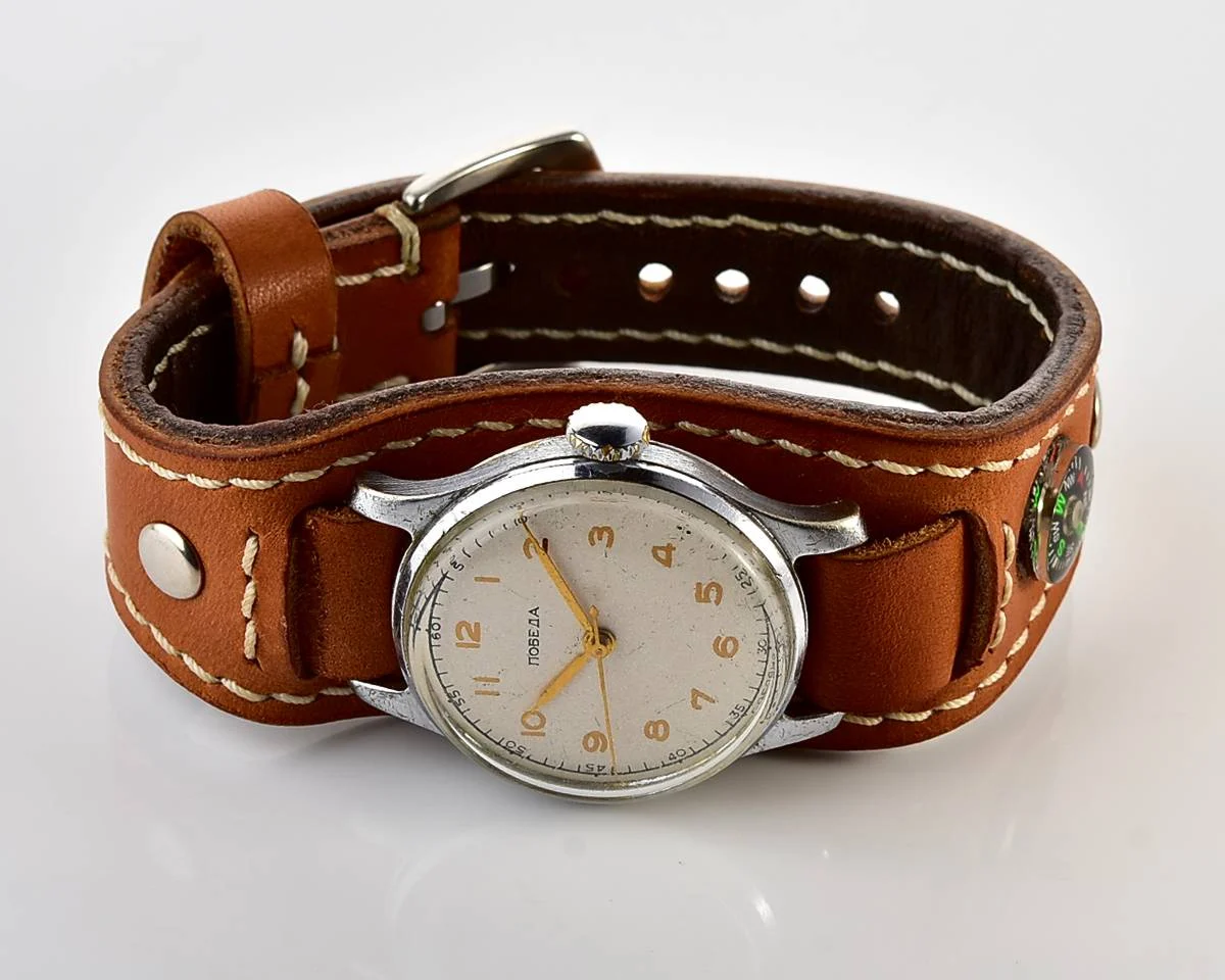 Excellent Soviet Pobeda from 1957 + exquisite Sturmanskie compass leather strap!