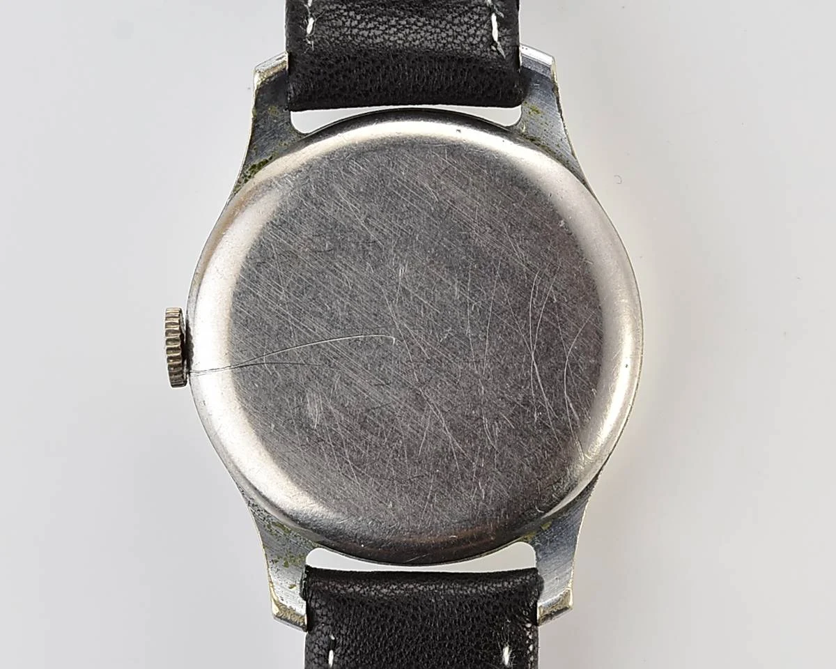 Vintage Soviet mechanical Pobeda watch, 2MChZ from 2nd quarter 1956
