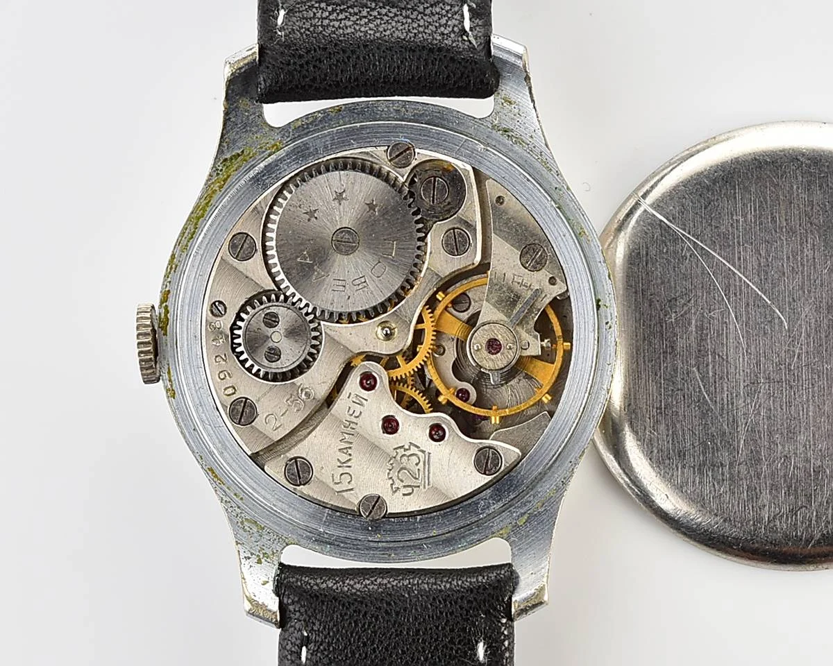 Vintage Soviet mechanical Pobeda watch, 2MChZ from 2nd quarter 1956