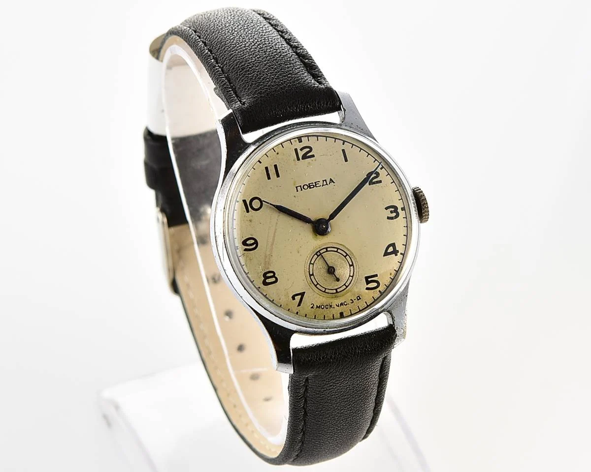 Vintage Soviet mechanical Pobeda watch, 2MChZ from 2nd quarter 1956