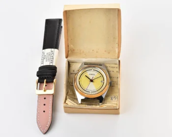 TIME CAPSULE: Vintage Soviet mechanical Raketa wrist watch, New Old Stock (NOS)!