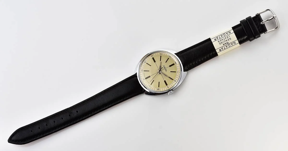 Large vintage Raketa mechanical watch