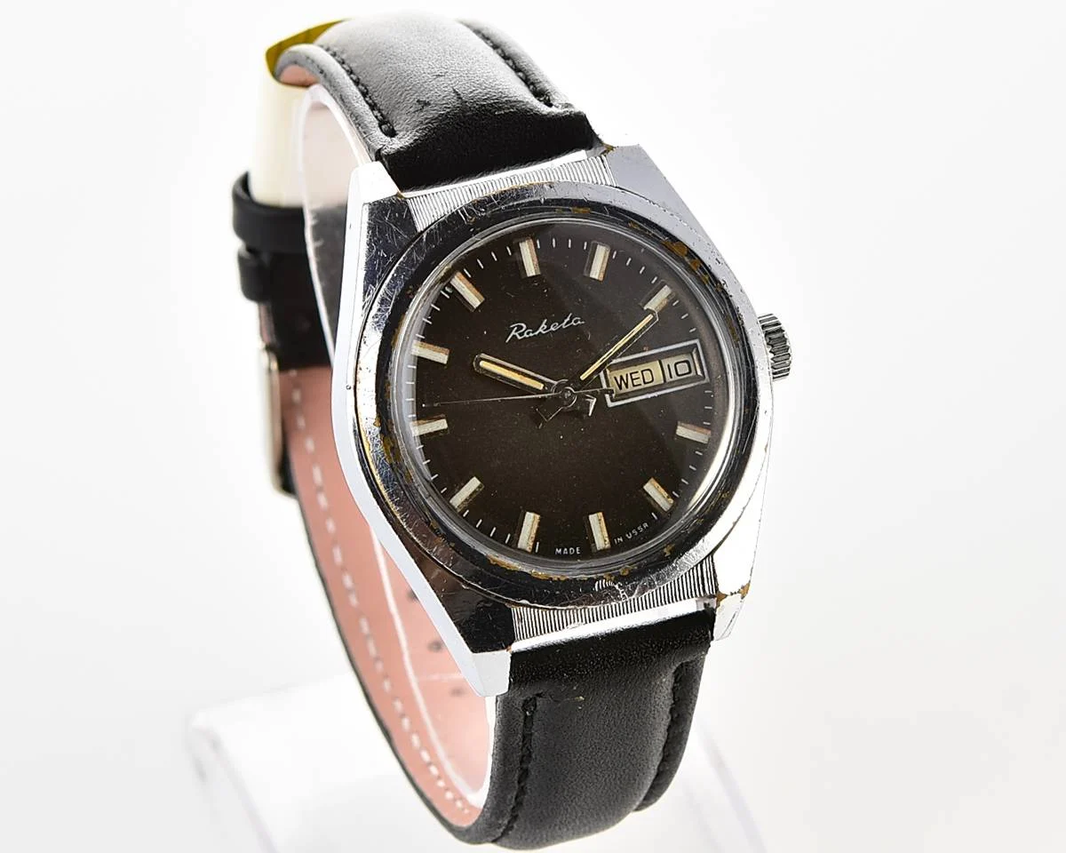 Raketa vintage mechanical wrist watch with double calendar