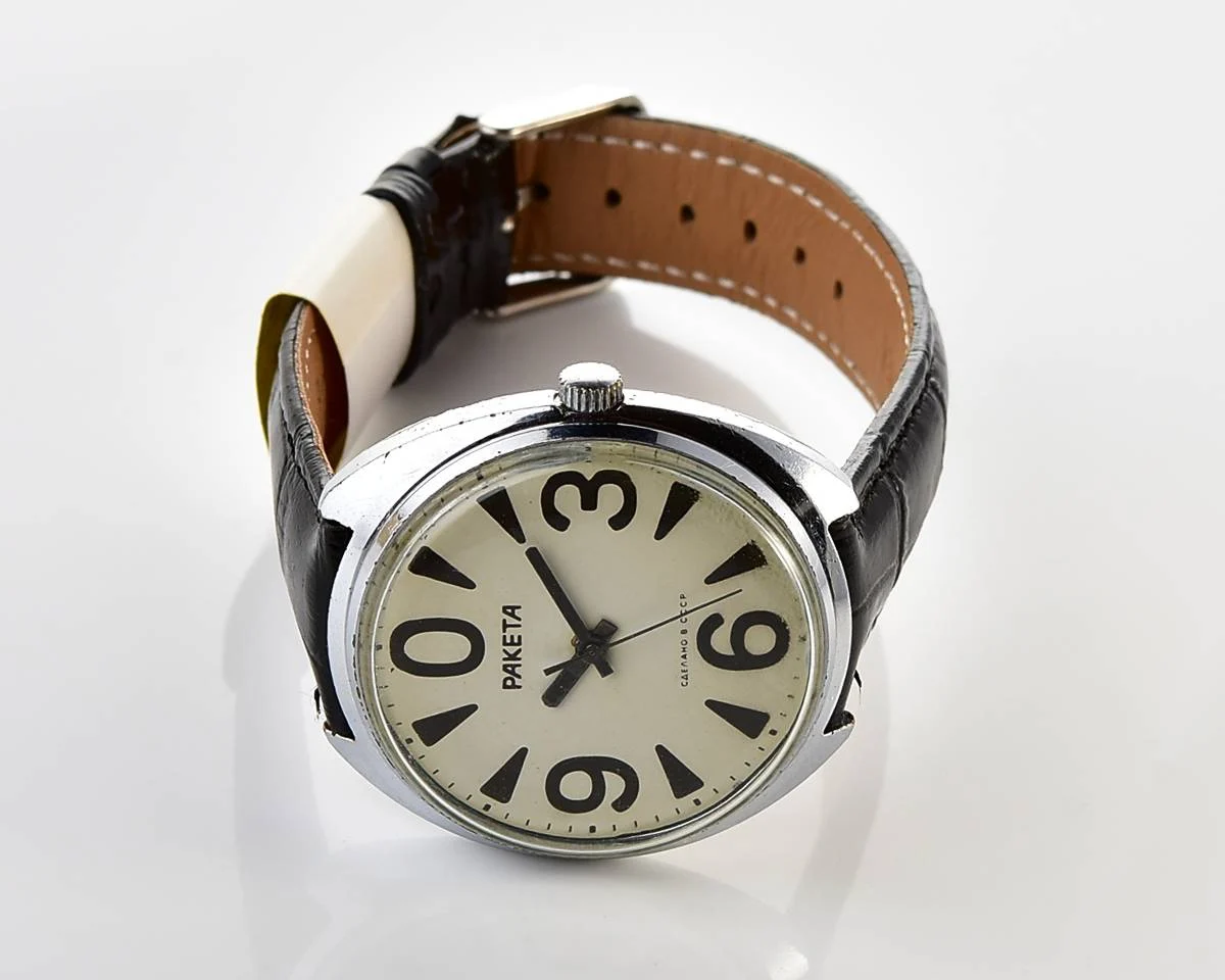 Soviet mechanical Raketa watch "big zero"