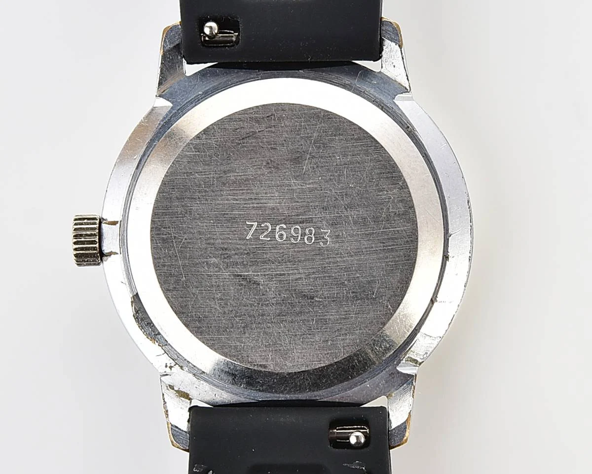 Soviet Raketa elegant vintage mechanical watch with silicon strap