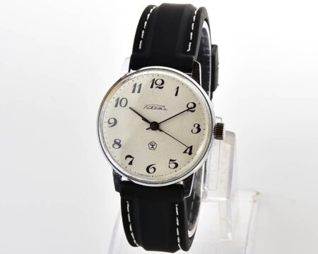 Soviet RAKETA elegant vintage mechanical watch with silicon strap