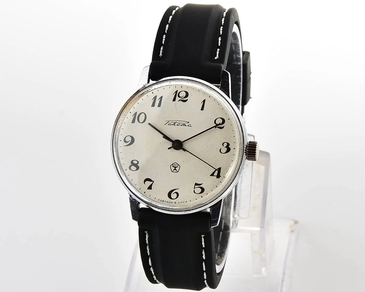 Soviet Raketa elegant vintage mechanical watch with silicon strap