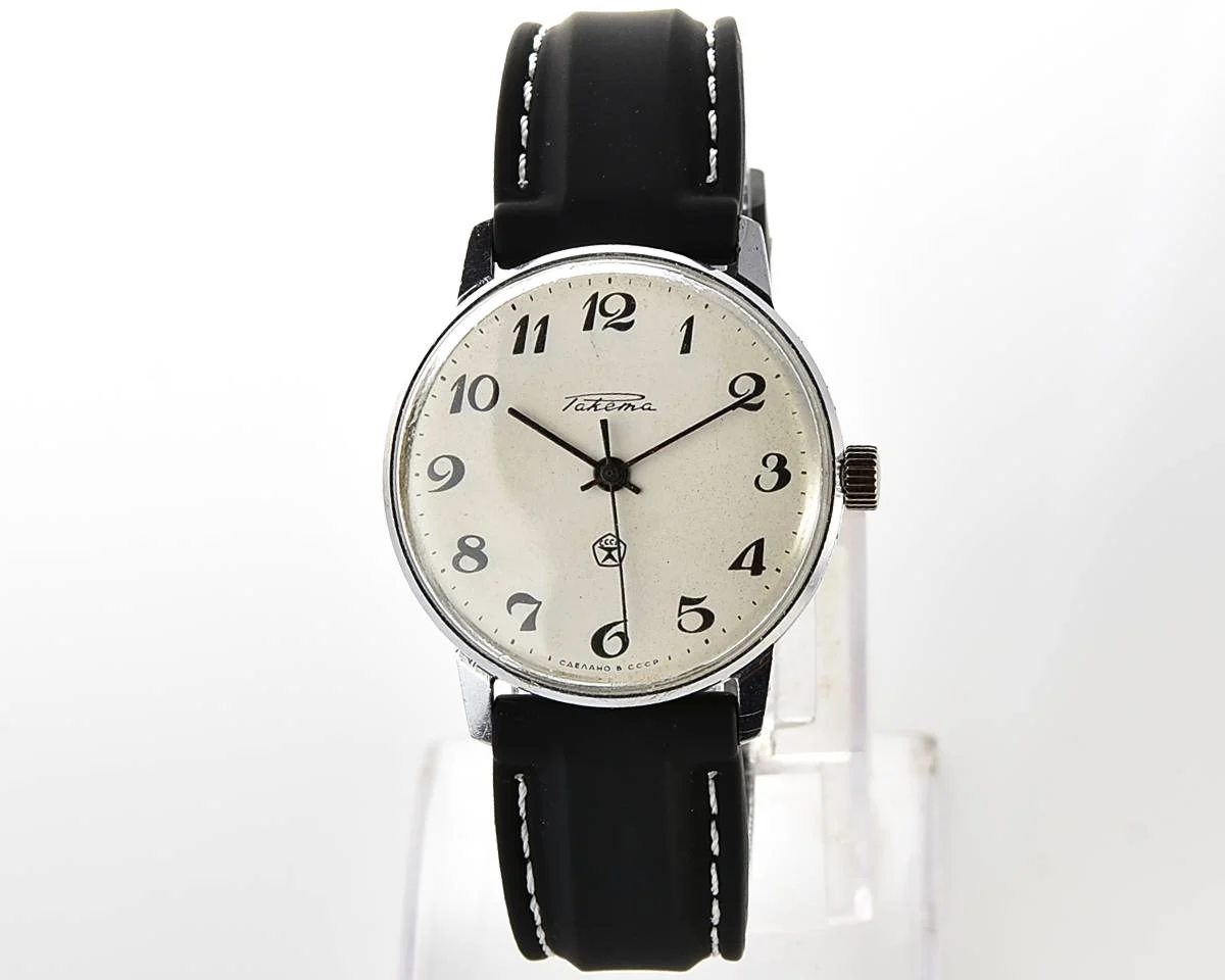 Soviet Raketa elegant vintage mechanical watch with silicon strap