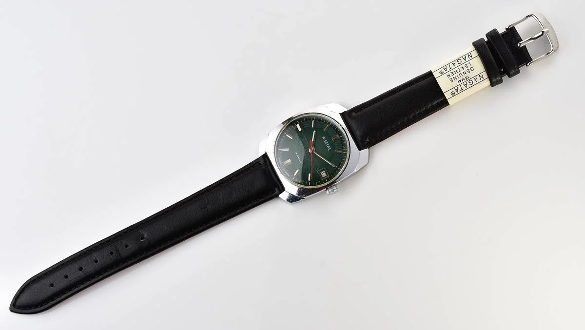 Export Wostok (Vostok) mechanical watch with beautiful textured teal dial
