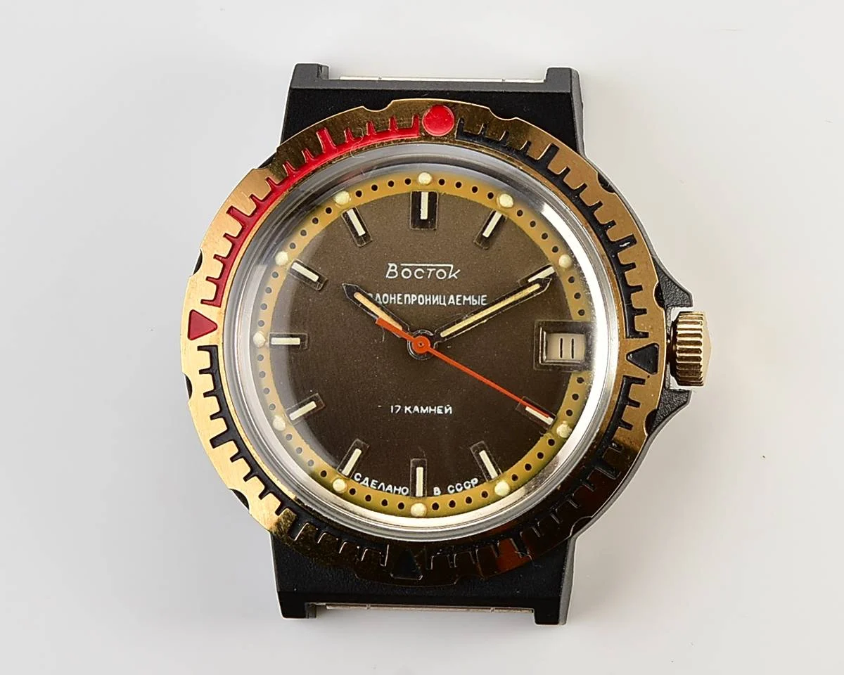 TIME CAPSULE: Soviet Vostok mechanical watch with plastic body – New Old Stock (NOS)!