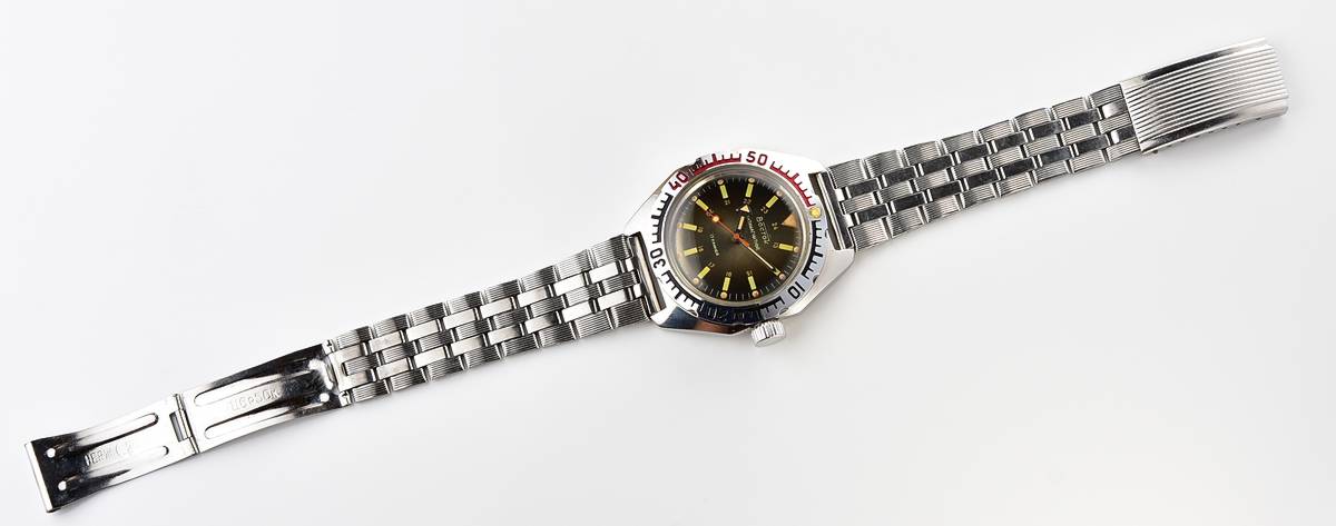 Excellent soviet Vostok Amphibia mechanical watch