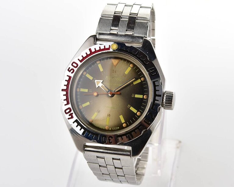 Excellent soviet Vostok Amphibia mechanical watch