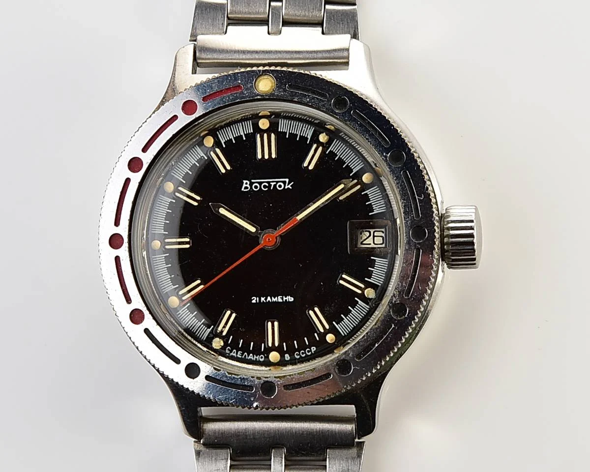 Soviet Vostok Amphibia mechanical watch with automatic self-winding movement!