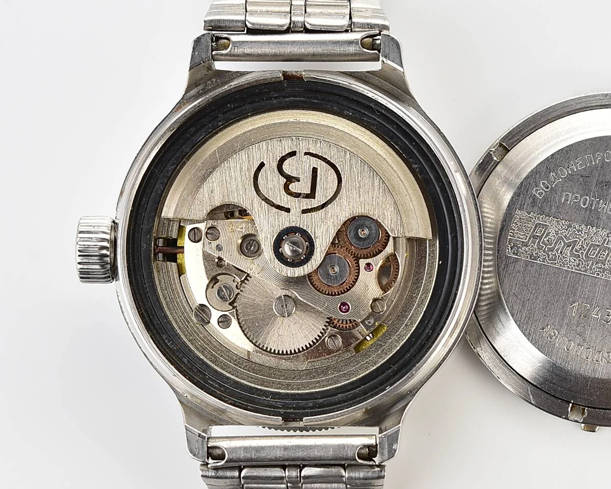 Soviet Vostok Amphibia mechanical watch with automatic self-winding movement!