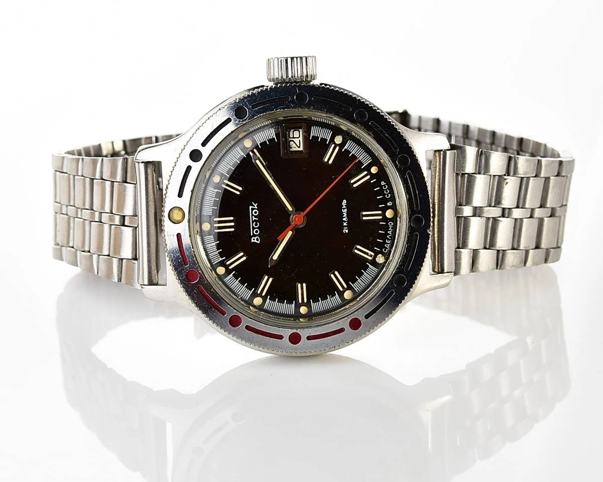 Soviet Vostok Amphibia mechanical watch with automatic self-winding movement!