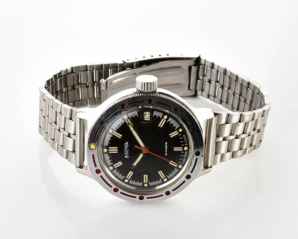 Soviet Vostok Amphibia mechanical watch with automatic self-winding movement!