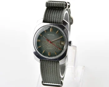 Export Wostok (Vostok) mechanical watch with beautiful textured teal dial