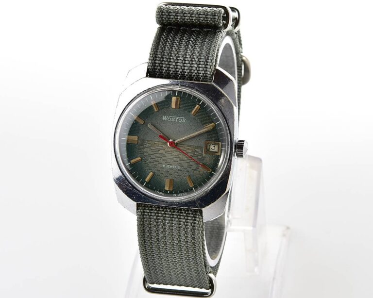 Export Wostok (Vostok) mechanical watch with beautiful textured teal dial