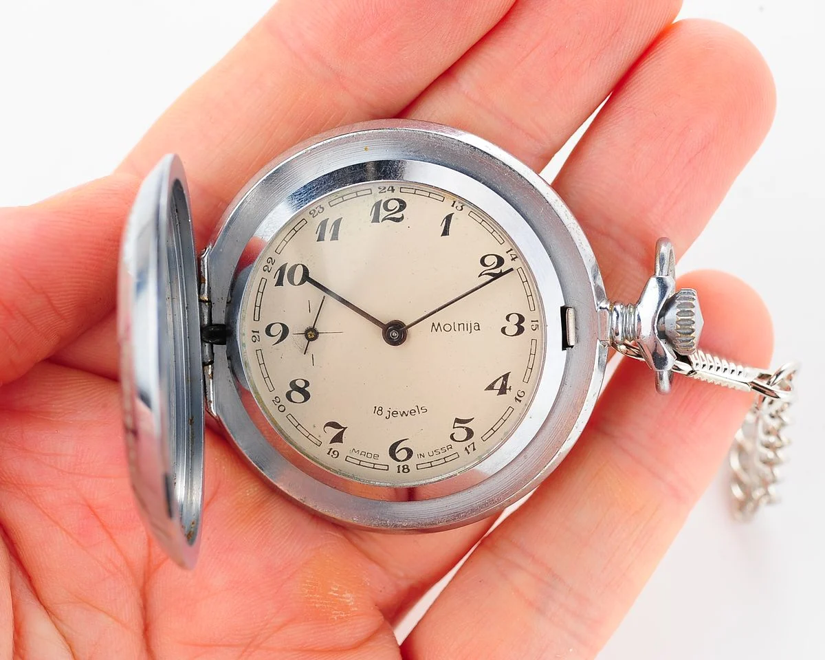 Molnija vintage Soviet pocket mechanical watch - with engraved top