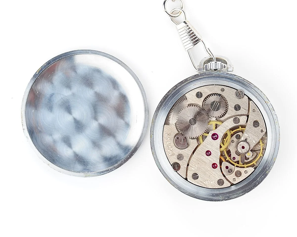 Excellent condition vintage Molnija open face Soviet pocket watch