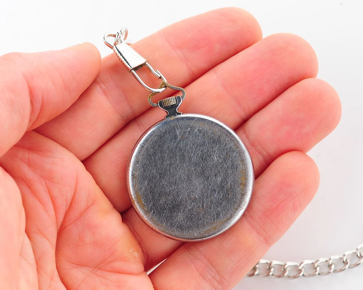 Vintage Soviet mechanical Zaria pocket watch / pendant