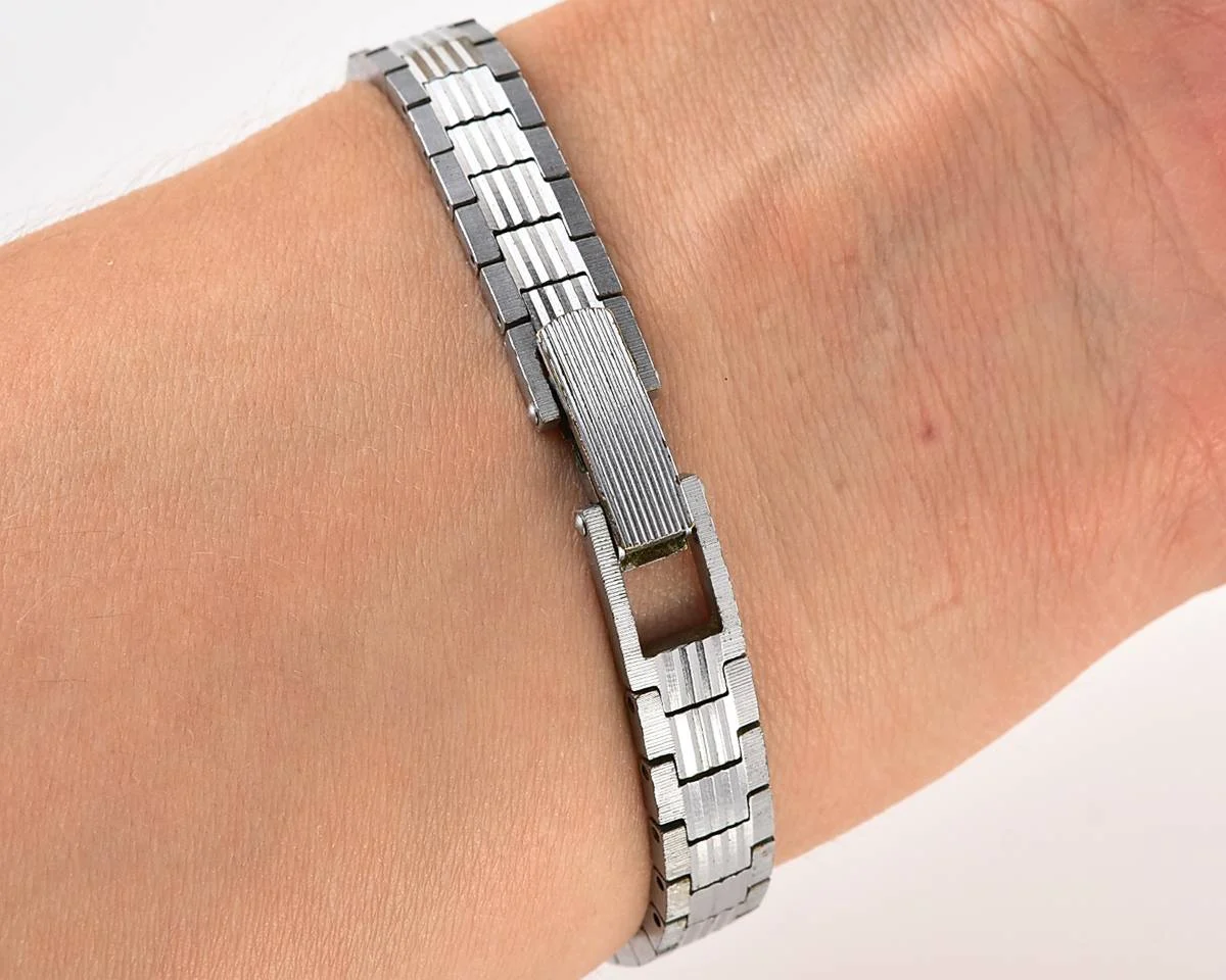 Medical Chaika Medicine quartz watch with pulse scale!