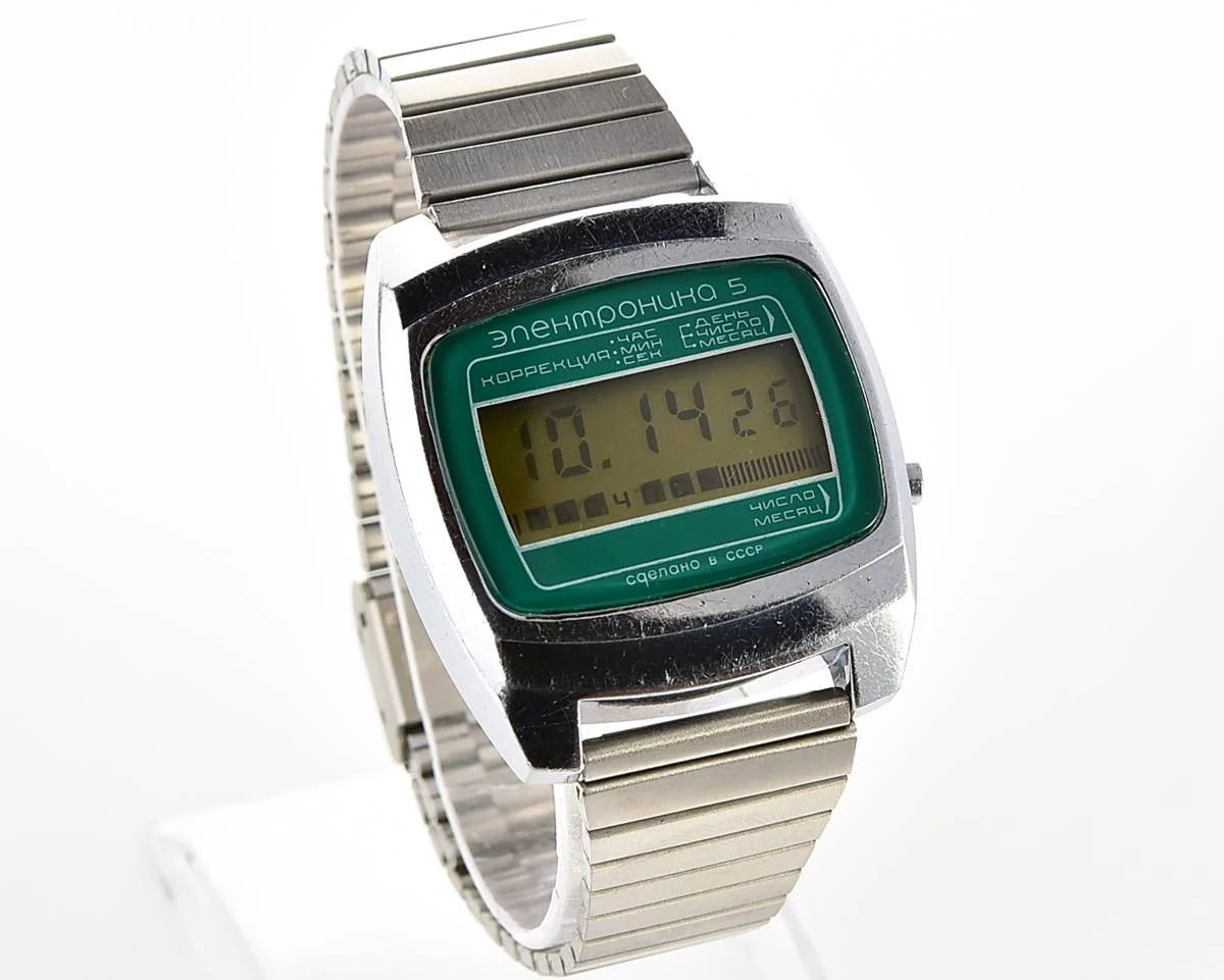 Large vintage USSR digital watch Electronika 5