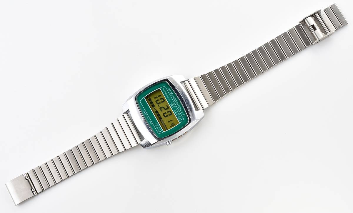 Large vintage USSR digital watch Electronika 5