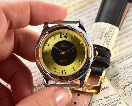 TIME CAPSULE: Wrist watch Luch with quartz movement – new old stock(NOS)!