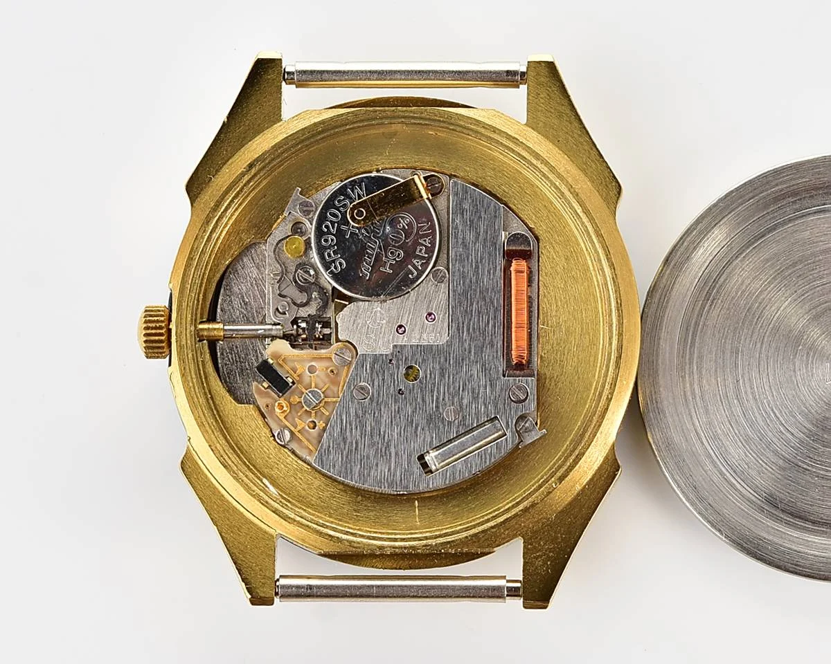 TIME CAPSULE: Soviet Luch quartz watch with alarm function – New Old Stock (NOS)!