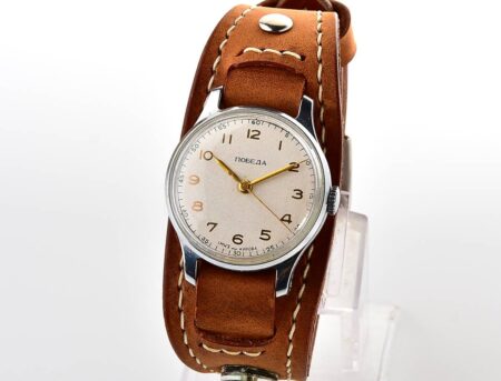 Excellent vintage POBEDA watch with central seconds hand & diamond shaped crown, from 1955 + sturmanskie compass strap!
