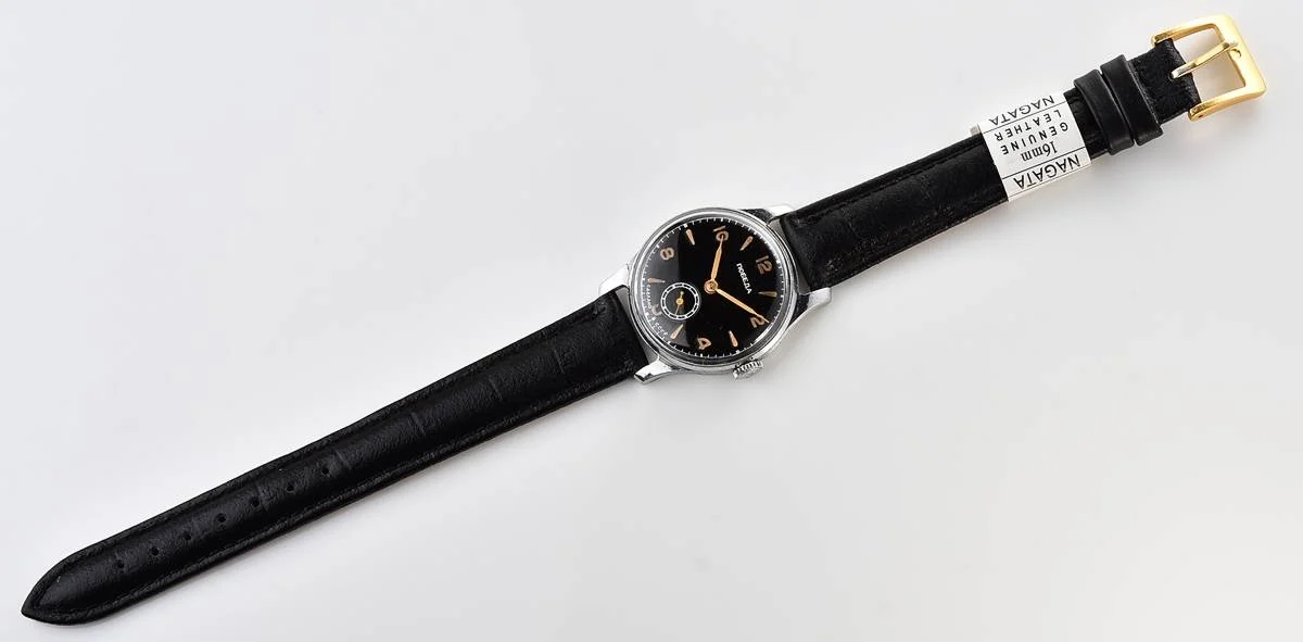 Vintage Soviet mechanical Pobeda watch, 2MChZ from the 1950s